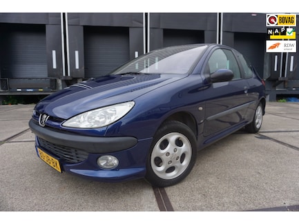 Peugeot 206 0