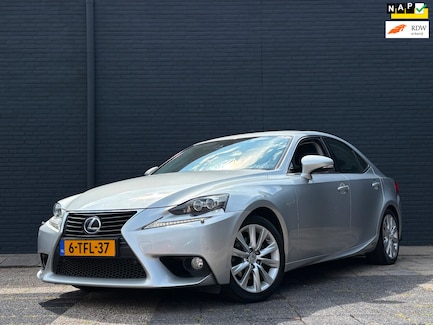 Lexus IS 0