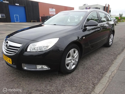 Opel Insignia 0