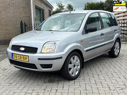 Ford Fusion 0