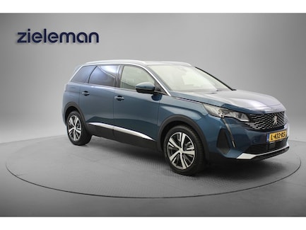Peugeot 5008 0