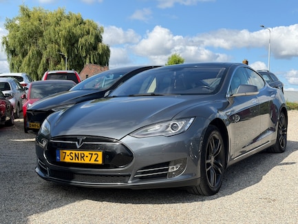 Tesla Model S 0