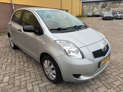 Toyota Yaris 0