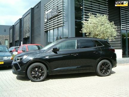 Opel Grandland 0