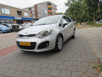 Kia Rio 0