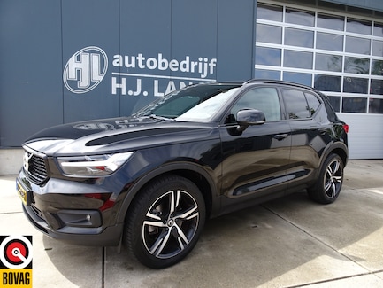 Volvo XC40 0