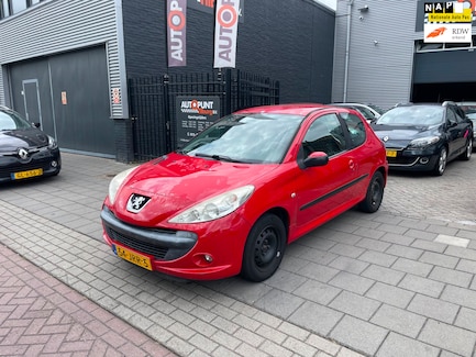 Peugeot 206+ 0