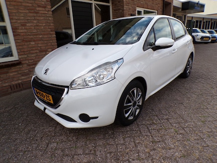 Peugeot 208 0