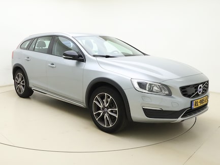 Volvo V60 Cross Country 0