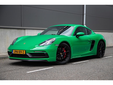 Porsche 718 Cayman 0