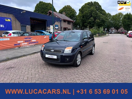Ford Fusion 0