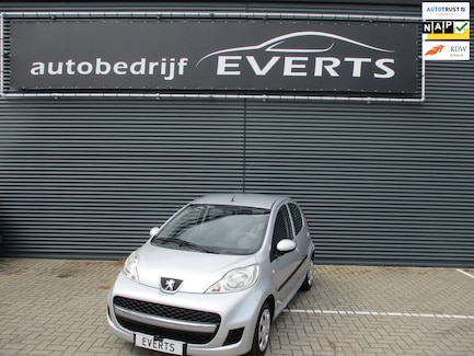 Peugeot 107 0