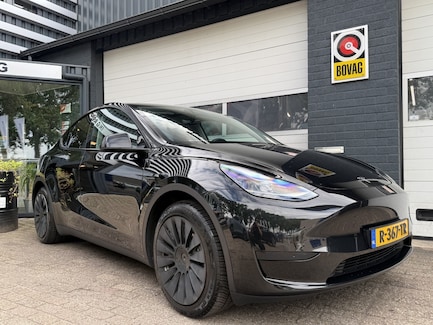 Tesla Model Y 0