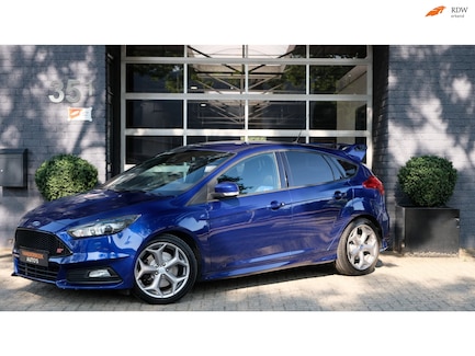 Ford Focus 0