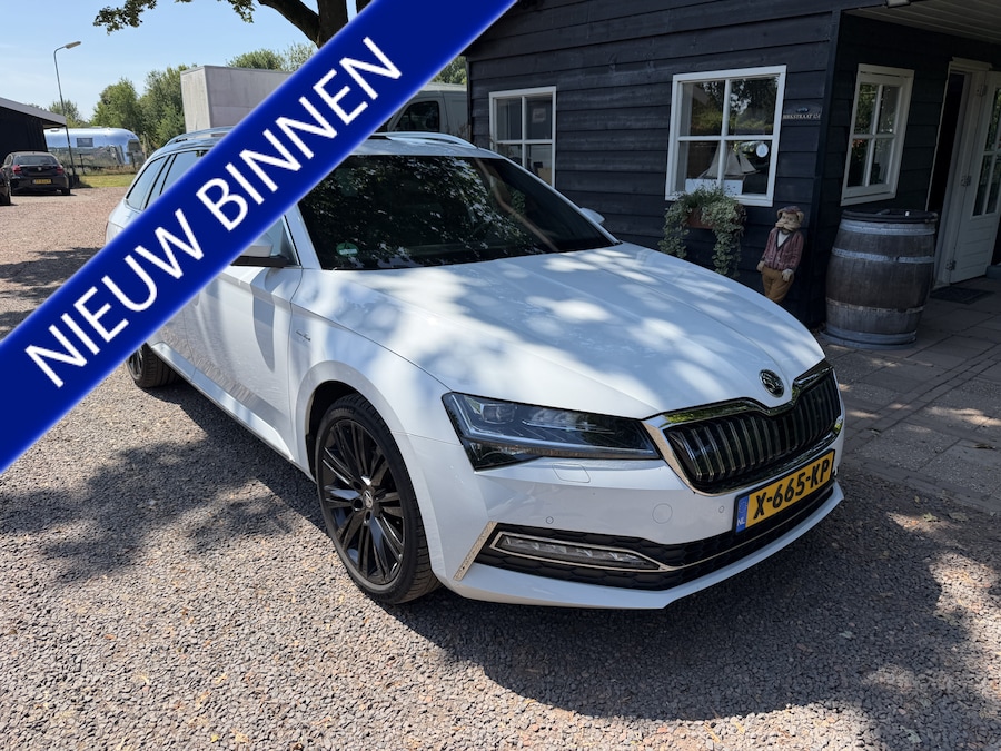Skoda Superb Hybride benzine [X-665-KP] | AutoTrack