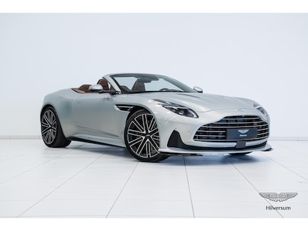 Aston Martin DB12 0