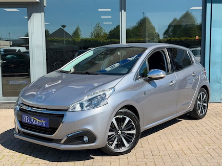 Peugeot 208 0
