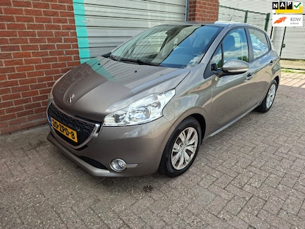 Peugeot 208 0