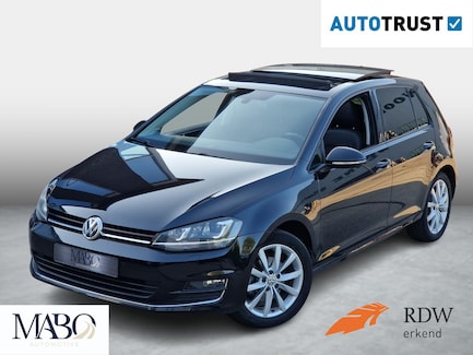 Volkswagen Golf 0