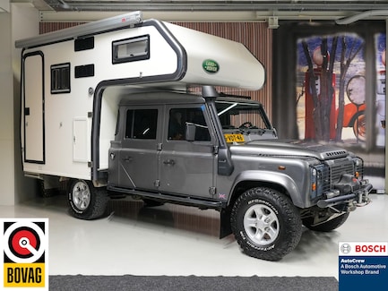 Land Rover Defender 0