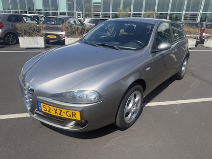 Alfa Romeo 147 0