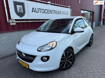 Opel Adam 0