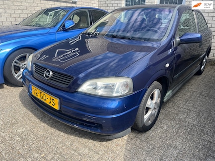 Opel Astra 0
