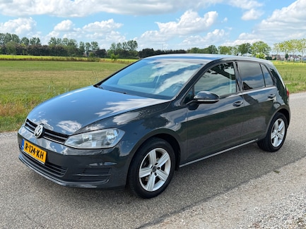 Volkswagen Golf 0