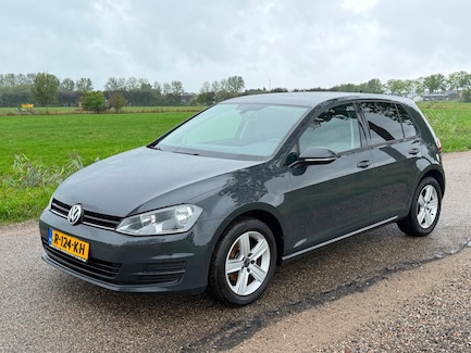 Volkswagen Golf 0