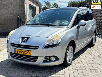 Peugeot 5008 0