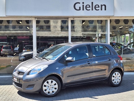 Toyota Yaris 0