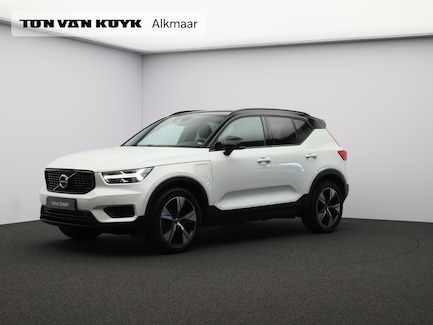 Volvo XC40 0