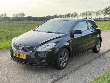 Kia ProCeed 0