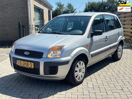 Ford Fusion 0