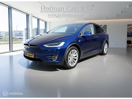 Tesla Model X 0