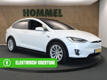 Tesla Model X 0