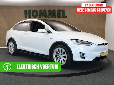 Tesla Model X 0