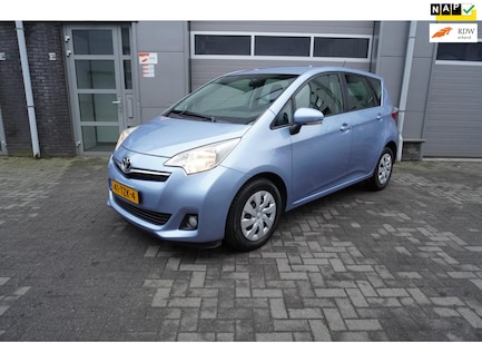 Toyota Verso-S 0