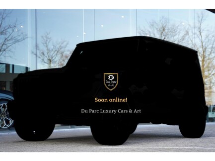Land Rover Defender 0