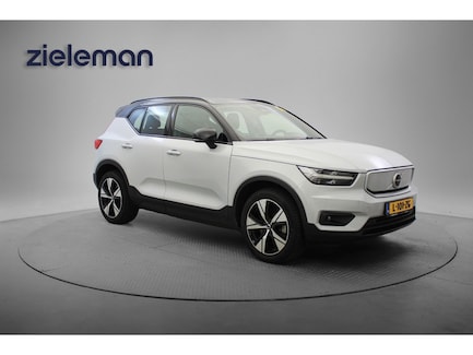 Volvo XC40 0