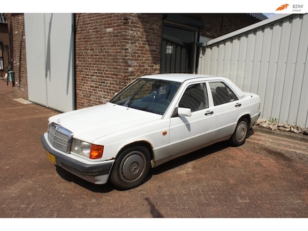 Mercedes-Benz 190-Serie 0