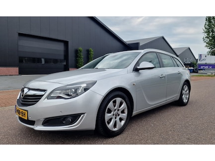 Opel Insignia 0
