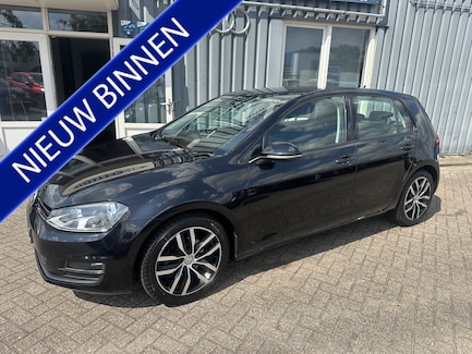 Volkswagen Golf 0