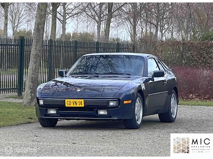 Porsche 944 0