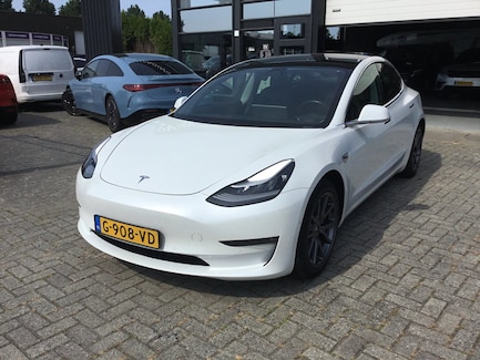 Tesla Model 3 0