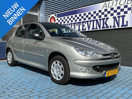 Peugeot 206 0