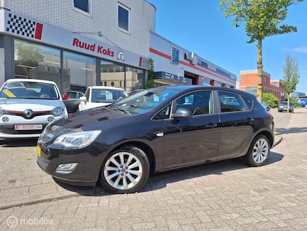 Opel Astra 0