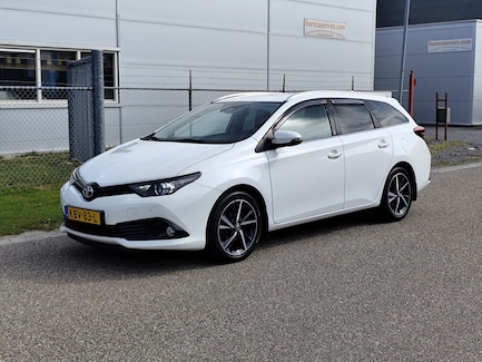 Toyota Auris 0