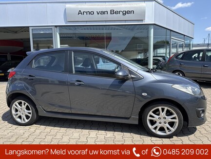 Mazda 2 0