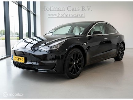 Tesla Model 3 0